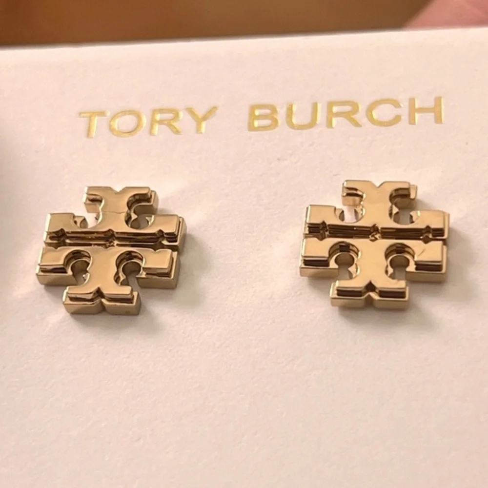 TORY BURCH• Small Logo Earrings